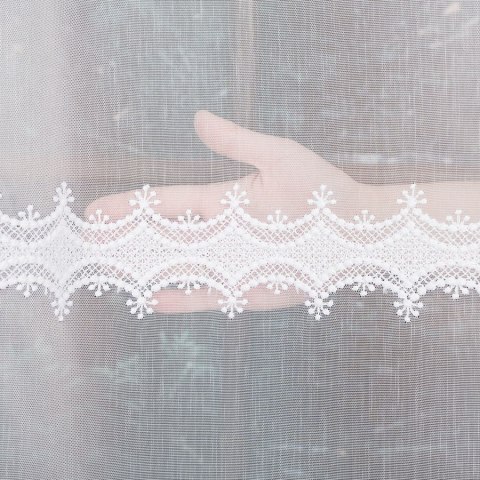 Firanka haftowana ze wzorem pasowym, wysokość 280cm, kolor 001 biały z błyskiem 082936/768/001/000280/1 Firanka haftowana ze wzorem pasowym, wysokość 280cm, kolor 001 biały z błyskiem 082936/768/001/000280/1