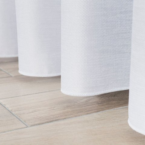 Firanka fantazyjna ze wzorem na samym dole z ołowianką, wysokość 250cm, kolor 003 biały ze złotym pasem 000641/000/003/000250/1 Firanka fantazyjna ze wzorem na samym dole z ołowianką, wysokość 250cm, kolor 003 biały ze złotym pasem 000641/000/003/000250/1