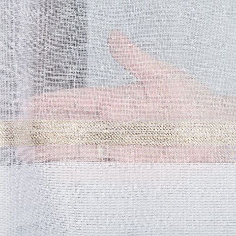 Firanka fantazyjna ze wzorem na samym dole z ołowianką, wysokość 250cm, kolor 003 biały ze złotym pasem 000641/000/003/000250/1 Firanka fantazyjna ze wzorem na samym dole z ołowianką, wysokość 250cm, kolor 003 biały ze złotym pasem 000641/000/003/000250/1