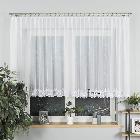 Firanka haftowana ze wzorem na samym dole, wysokość 120cm, kolor 001 biały 123397/768/001/000120/1 Firanka haftowana ze wzorem na samym dole, wysokość 120cm, kolor 001 biały 123397/768/001/000120/1