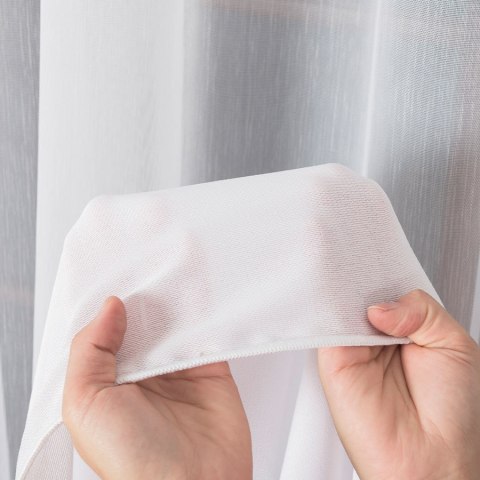 Firanka fantazyjna ze wzorem pasowym z ołowianką, wysokość 300cm, kolor 020 biały ze złotym 001696/OLO/020/000300/1 Firanka fantazyjna ze wzorem pasowym z ołowianką, wysokość 300cm, kolor 020 biały ze złotym 001696/OLO/020/000300/1