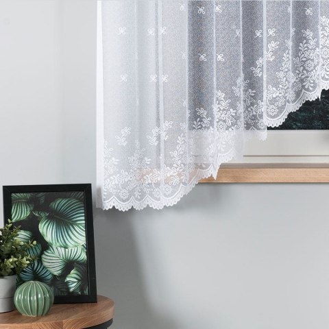 KAROLINA Firanka żakardowa odpasowana ze wzorem po całości, szerokość 300 x wysokość 170cm, kolor 001 biały 054160/FOL/001/00017 KAROLINA Firanka żakardowa odpasowana ze wzorem po całości, szerokość 300 x wysokość 170cm, kolor 001 biały 054160/FOL/001/00017