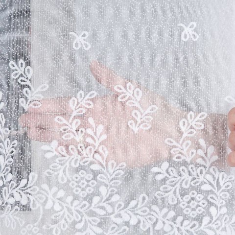 KAROLINA Firanka żakardowa odpasowana ze wzorem po całości, szerokość 400 x wysokość 150cm, kolor 001 biały 054160/FOL/001/00015 KAROLINA Firanka żakardowa odpasowana ze wzorem po całości, szerokość 400 x wysokość 150cm, kolor 001 biały 054160/FOL/001/00015
