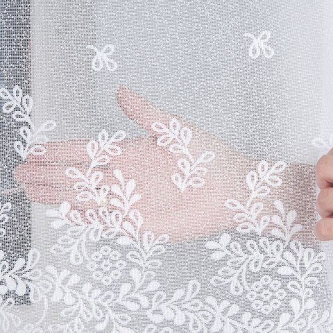 KAROLINA Firanka żakardowa odpasowana ze wzorem po całości, szerokość 400 x wysokość 150cm, kolor 001 biały 054160/FOL/001/00015 KAROLINA Firanka żakardowa odpasowana ze wzorem po całości, szerokość 400 x wysokość 150cm, kolor 001 biały 054160/FOL/001/00015