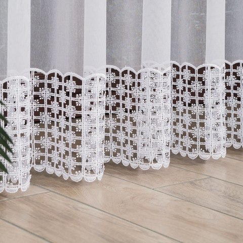 Firanka z aplikacją ze wzorem pasowym, wysokość 280cm, kolor 001 biały 008842/178/001/000280/1 Firanka z aplikacją ze wzorem pasowym, wysokość 280cm, kolor 001 biały 008842/178/001/000280/1