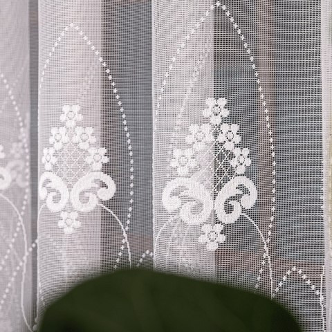 Firanka żakardowa ze wzorem po całości, wysokość 170cm, kolor 001 biały 618493/000/001/000170/1 Firanka żakardowa ze wzorem po całości, wysokość 170cm, kolor 001 biały 618493/000/001/000170/1