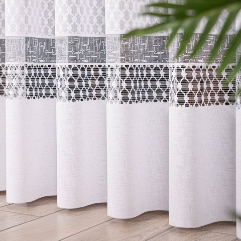 Firanka żakardowa ze wzorem pasowym, wysokość 250cm, kolor 001 biały 107233/000/001/000250/1