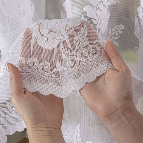 Firanka żakardowa ze wzorem po całości, wysokość 160cm, kolor 001 biały 018895/000/001/000160/1 Firanka żakardowa ze wzorem po całości, wysokość 160cm, kolor 001 biały 018895/000/001/000160/1