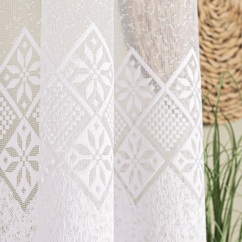 Firanka żakardowa ze wzorem pasowym, wysokość 160cm, kolor 001 biały 107292/000/001/000160/1 Firanka żakardowa ze wzorem pasowym, wysokość 160cm, kolor 001 biały 107292/000/001/000160/1