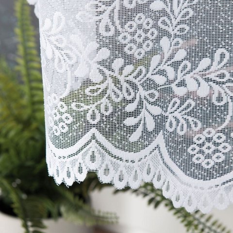 KAROLINA Firanka żakardowa odpasowana ze wzorem po całości, szerokość 300 x wysokość 130cm, kolor 001 biały 054160/FOL/001/00013