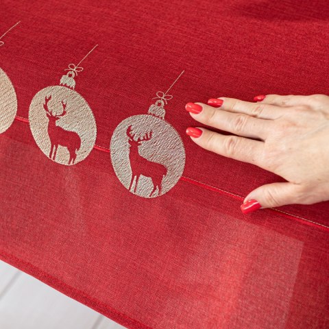 BŁYSZCZĄCY RENIFER Serweta z haftem, szerokość 85cm x wysokość 85cm, kolor 003 czerwony 295157/KSP/L03/085085/1