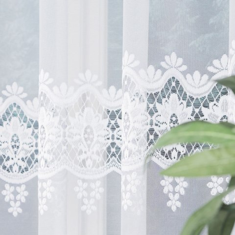 DARIA Firanka żakardowa odpasowana, szerokość 400 x wysokość 120cm, kolor 001 biały 018982/FOL/001/000122/1