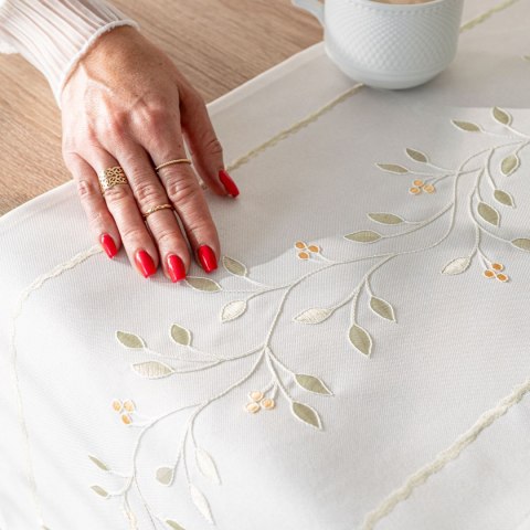 ZIELONA MELODIA Bieżnik z haftem, szerokość 38cm x wysokość 140cm, kolor 001 biały 291829/KSP/L01/038140/1