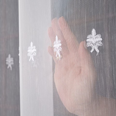 Firanka haftowana pasowa, wysokość 300cm, kolor 001 biały FH0042/768/001/000300/1