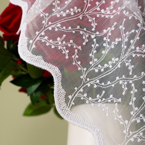 Firanka haftowana ze wzorem na samym dole, wysokość 170cm, kolor 001 biały FH0048/768/001/000170/1