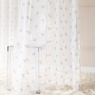 RIBBON Firana gotowa na woalu w diamentowe kokardki, na srebrnych przelotkach, z ołowianką, szerokość 140 x wysokość 250cm, kolo