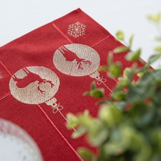 BŁYSZCZĄCY RENIFER Bieżnik z haftem, szerokość 24cm x wysokość 85cm, kolor 003 czerwony 295157/KSP/L03/024085/1