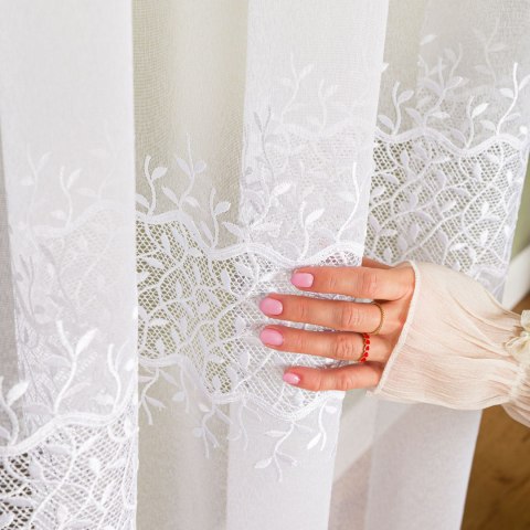 Firanka z aplikacją, dwupasowa, wysokość 290cm, kolor 010 offwhite APL003/433/010/000290/1