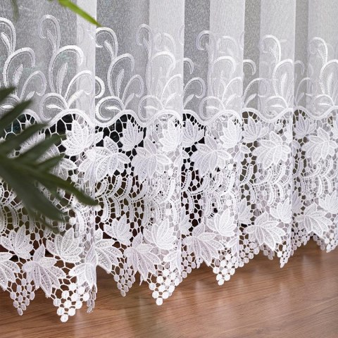 Firanka z aplikacją na markizecie ze wzorem pasowym, wysokość 250cm, kolor 001 biały 122710/433/A01/000250/1