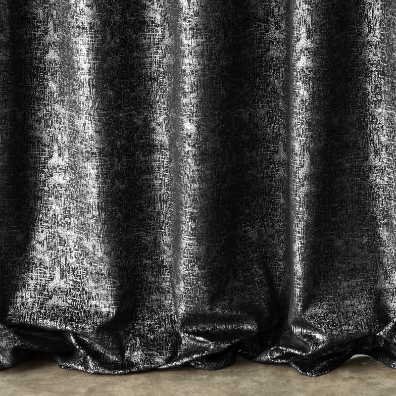 Zasłona gotowa na taśmie CYPR 140x270 cm kolor czarny