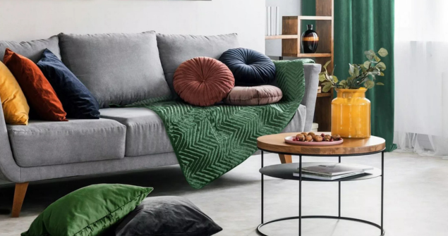 Jak prać narzutę, by nie straciła koloru i fasonu?